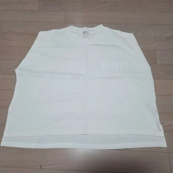 [BUNJANG] LAP Sleeveless Top / LAP 민소매 (미사용, 모델샷)