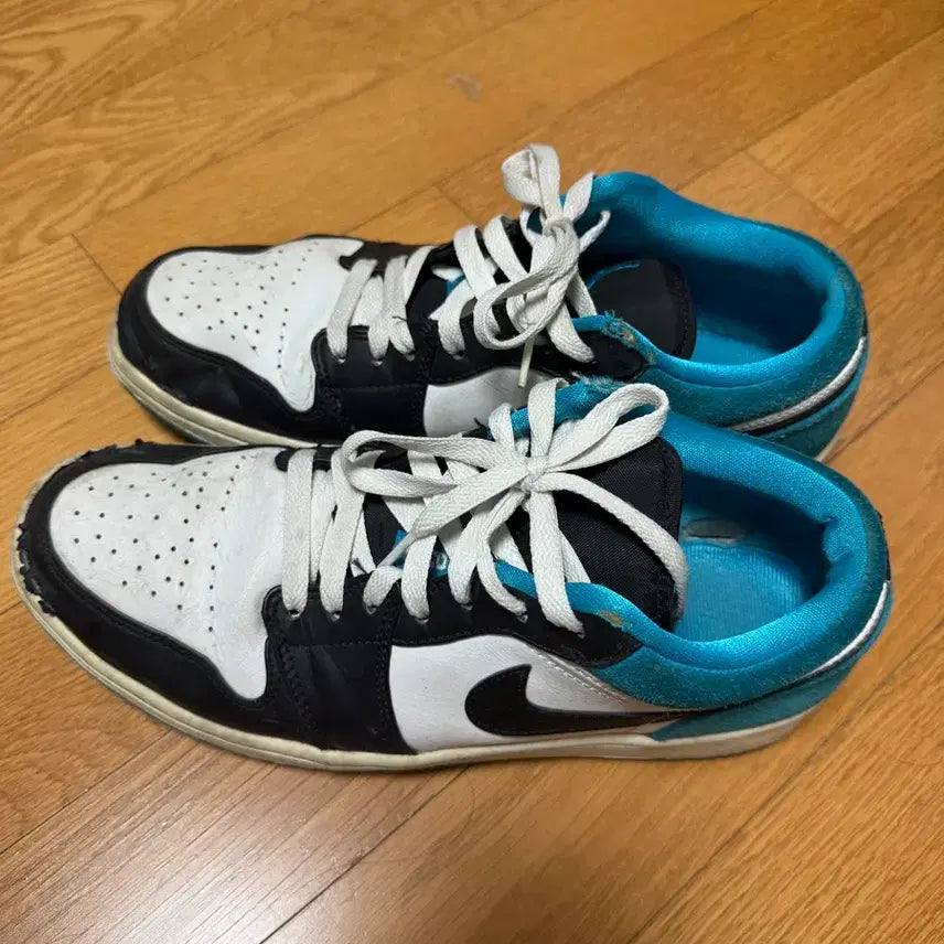 [BUNJANG] Nike Air Jordan 1 Low 'Lazer Blue' - Size 275 / 나이키 에어 조던 1 로우 레이저블루 275