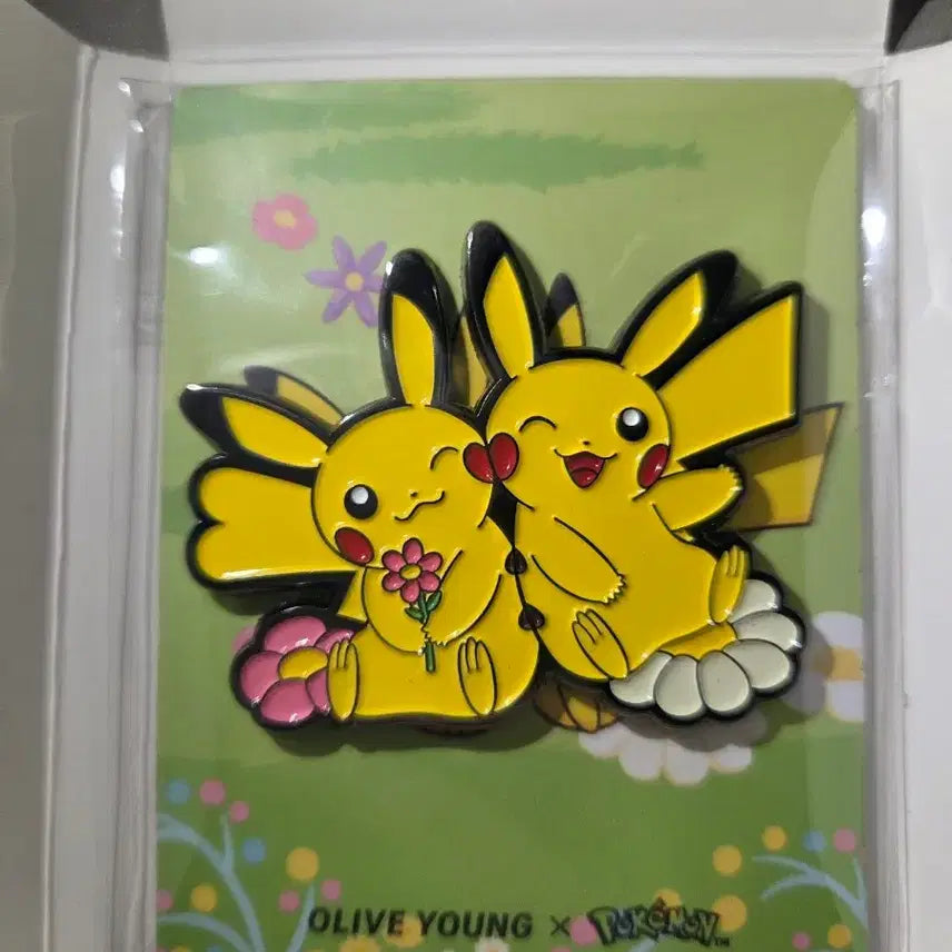 [BUNJANG] Olive Young x Pokemon Pikachu Double Magnet / 올리브영X포켓몬스터 더블 마그넷 피카츄