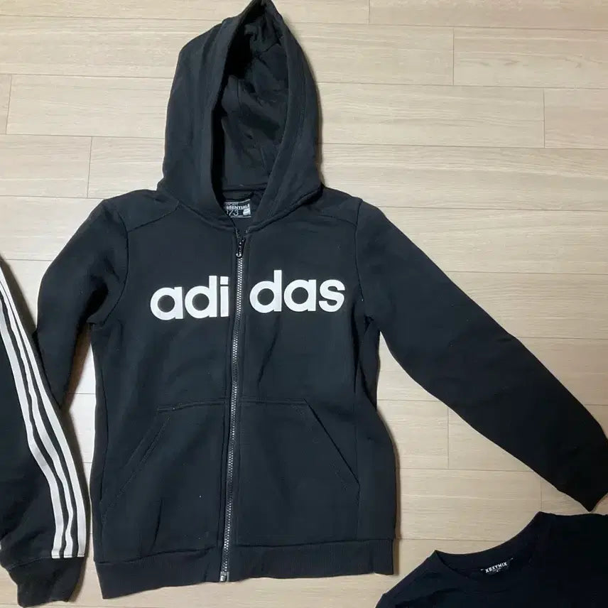 [BUNJANG] Adidas Basic Logo Fleece Zip-Up Hoodie / 아디다스 기본 로고 기모후드집업