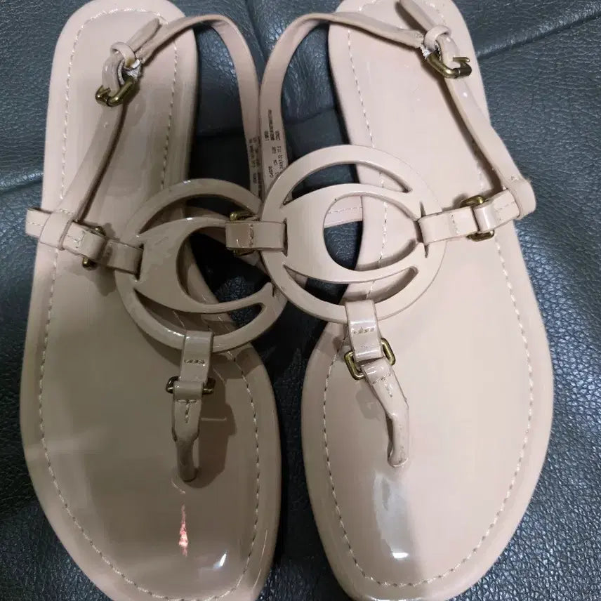 [BUNJANG] Coach Jeri Patent Leather Sandals / 코치 제리(Jeri) 페이턴트 가죽 샌들