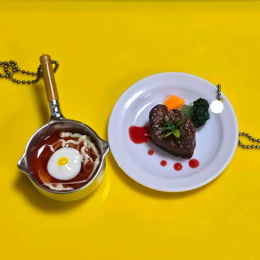 [BUNJANG] Ramen Gacha Steak Gacha Keychain Bundle Set / 라면가챠  스테이크 가챠 키링 일괄