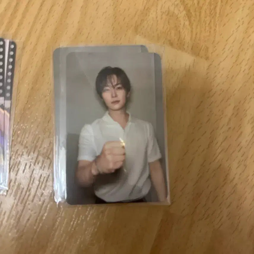 [BUNJANG] Stray Kids Lee Know This & That Soundwave Lucky Draw 2nd Edition Photocard / 스트레이키즈 this&that 사웨 럭드 2차 스키즈 오프라인 리노