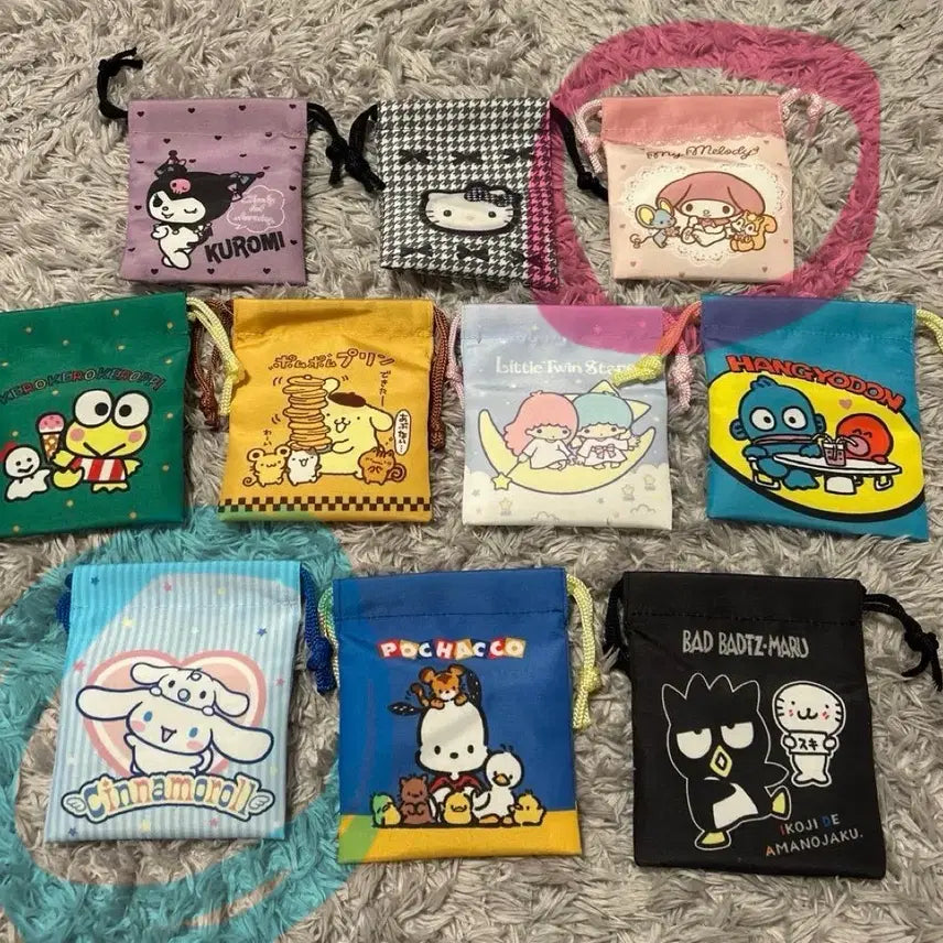 [BUNJANG] Sanrio Random Mini Pouch (My Melody/Cinnamoroll) / 산리오 랜덤 미니 파우치 (마이멜로디/시나모롤)