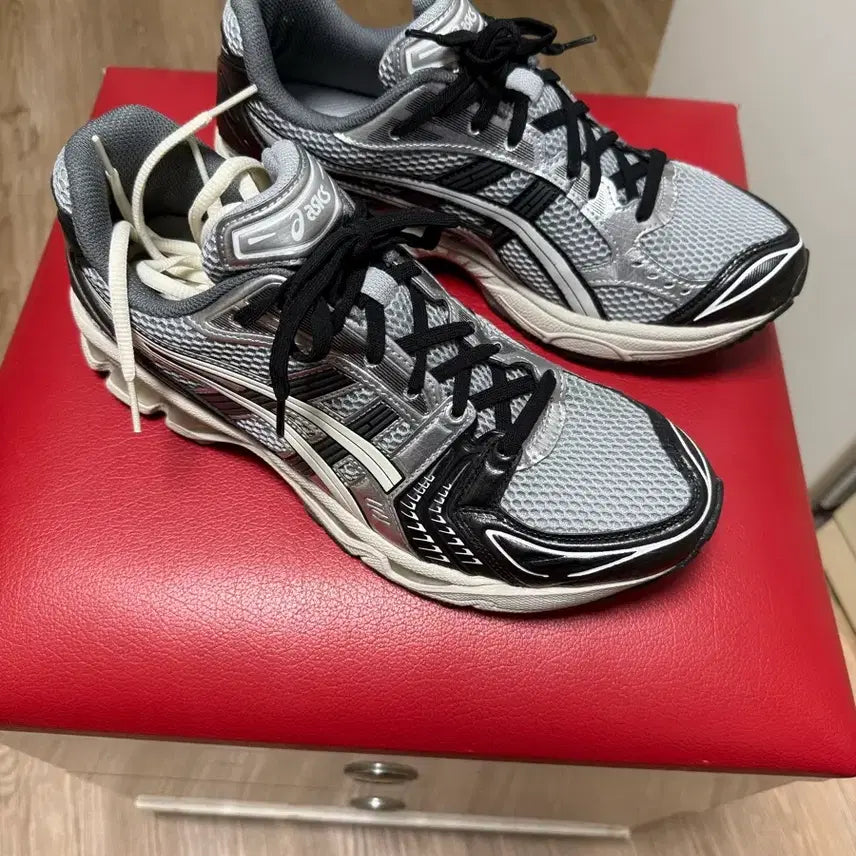 [BUNJANG] ASICS Gel-Kayano 14 Black Glacier Grey Sneakers / 아식스 젤 카야노14 블랙 글레이셔 그레이