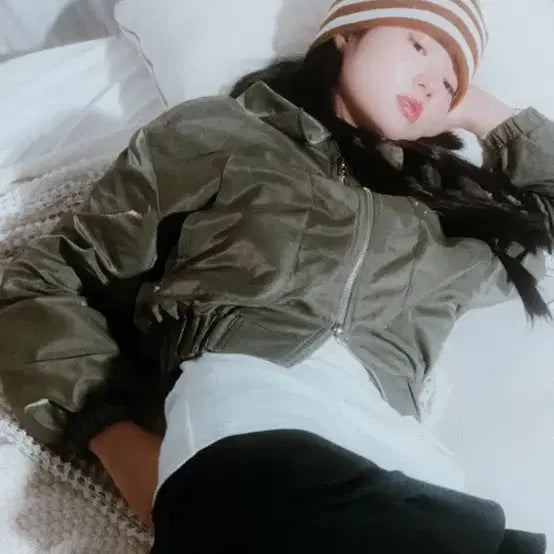 [BUNJANG] Duomiu Ruffle Jacket Khaki / 뚜오미오 러플 자켓 카키 / 허그유어스킨 시너진