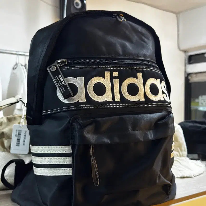 [BUNJANG] Adidas Classic Logo Backpack Black / 아디다스 백팩 검정색