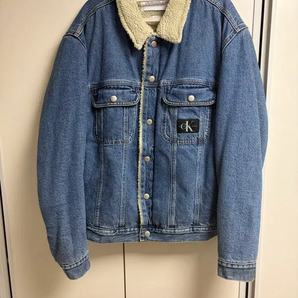 [BUNJANG] Calvin Klein Sherpa Lined Denim Jacket / [L] 캘빈클라인 청자켓 양털 쉐르파 자켓