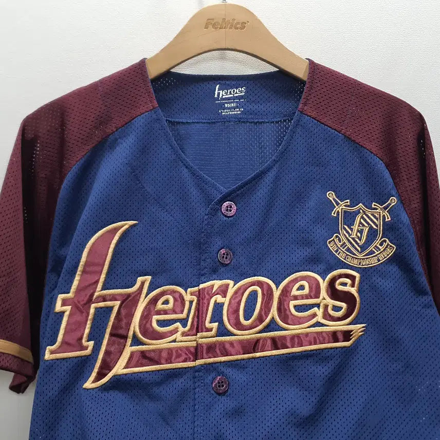 [BUNJANG] Kiwoom Heroes Bangpaegisa Ball Boy Jersey Size 95 / 키움히어로즈 방패기사단 유니폼 95사이즈
