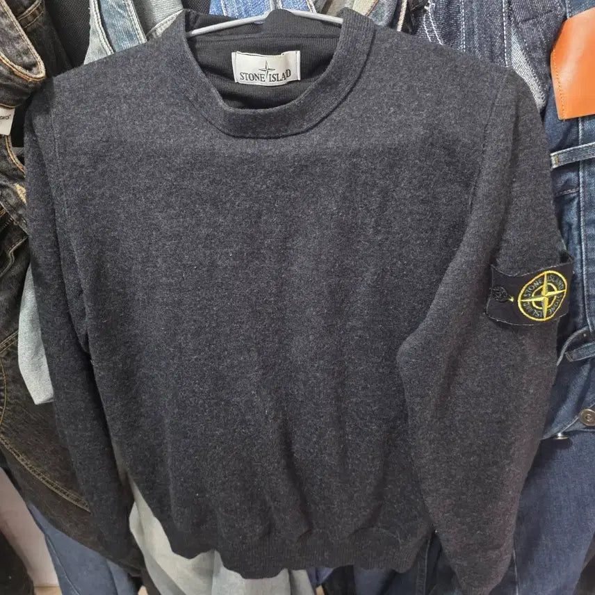 [BUNJANG] Stone Island Knit Dark Grey / 스톤아일랜드 니트 다크그레이