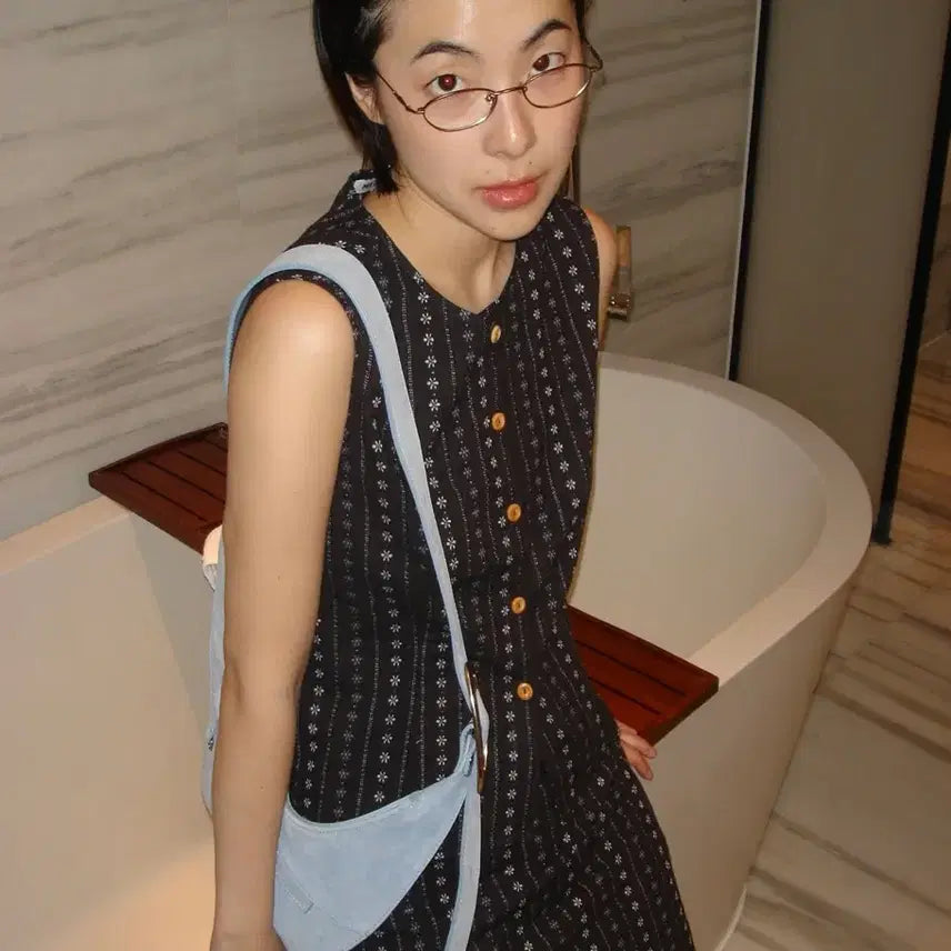 [BUNJANG] MAZINE Flower Jacquard Sleeveless Top / 마조네 FLOWER JACQUARD SLEEVELESS