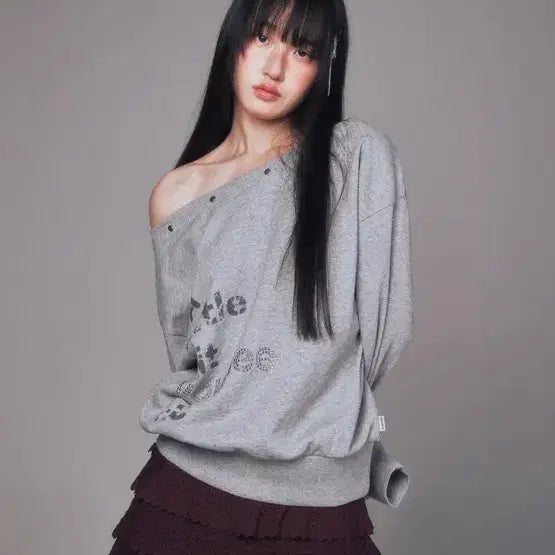 [BUNJANG] YOOHEE Off-Shoulder Sweatshirt - Gray / 유희 오프숄더 맨투맨 그레이