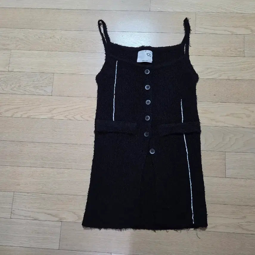 [BUNJANG] Sleeveless Bouclé Knit Vest / 나시 부클니트