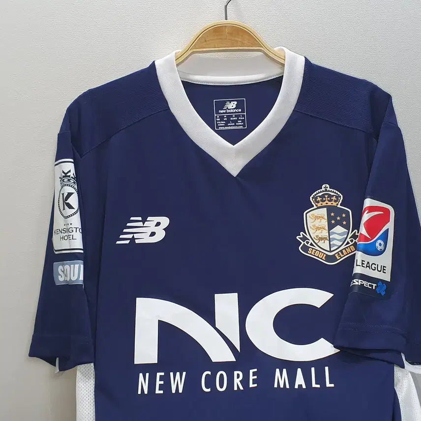 [BUNJANG] New Balance E-Land FC Jersey Size 100 / 이랜드 FC 뉴발란스 유니폼 100사이즈 (가로55 세로72)