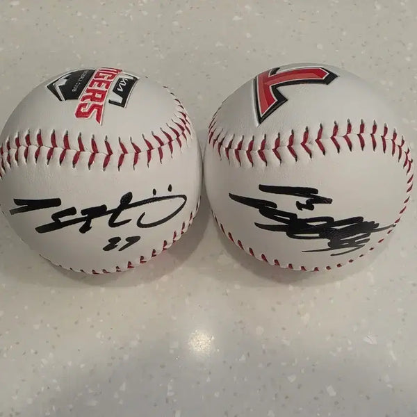 [BUNJANG] Kia Tigers Kim Ho-ryeong, Na Sung-bum Autographed Baseball / 기아타이거즈 김호령,나성범 싸인볼