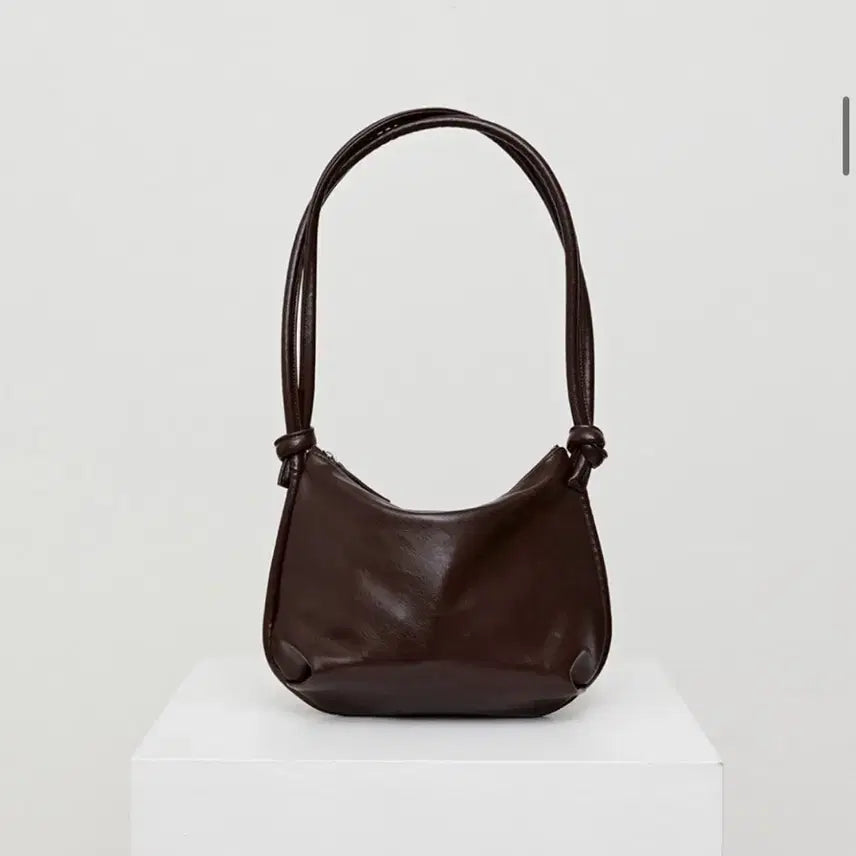 [BUNJANG] Yeomim Pod Back Shoulder Bag / 여밈 yeomim pod back 숄더백