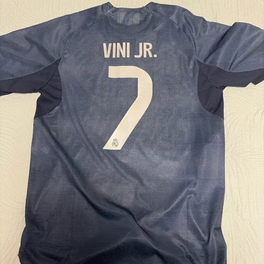 [BUNJANG] Real Madrid 25-26 Away Vinicius Authentic Full-Marking Jersey / 레알마드리드 25-26 어웨이 비니시우스 어센틱 풀마킹 유니폼