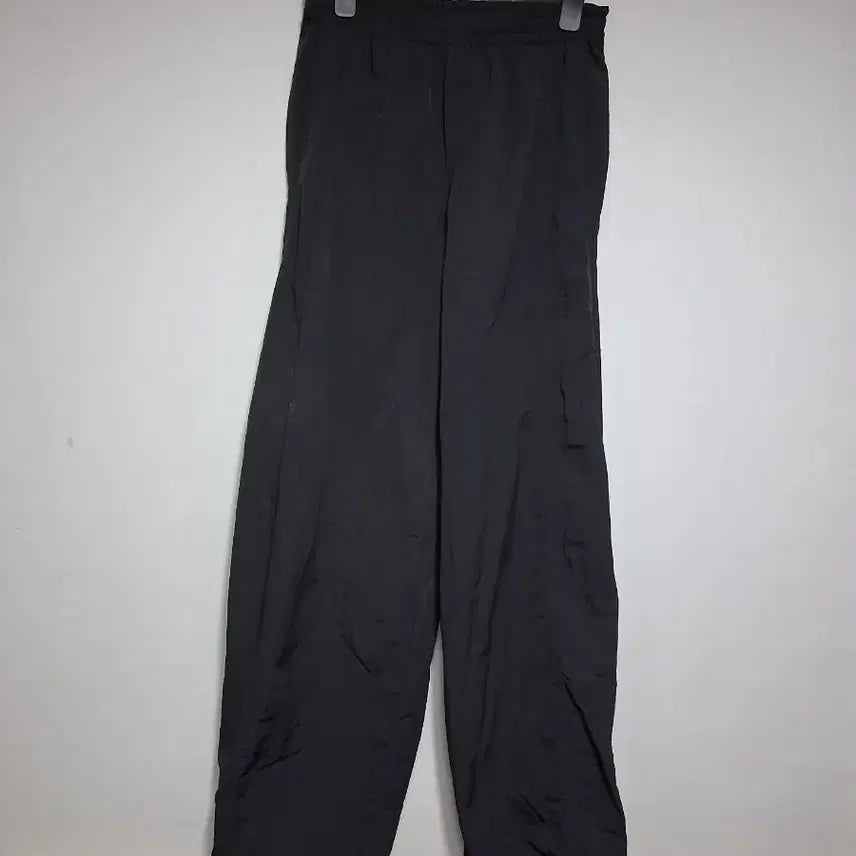 [BUNJANG] Uniqlo Training Pants Black (S) / 유니클로 트레이닝 바지 블랙(S)