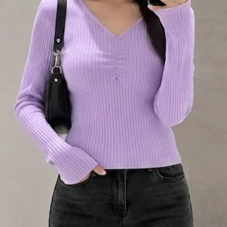 [BUNJANG] Light Purple V-Neck Ribbed Knit Long Sleeve Slim Fit Basic Top / 연보라 퍼플 브이넥 골지니트 긴팔니트 슬림핏 기본티