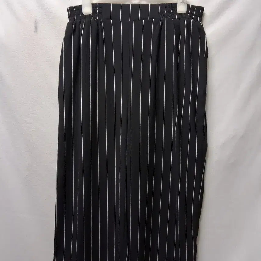 [BUNJANG] Black Striped Wide Pants (Size M) / 검정색 줄무늬 와이드 팬츠M 개당