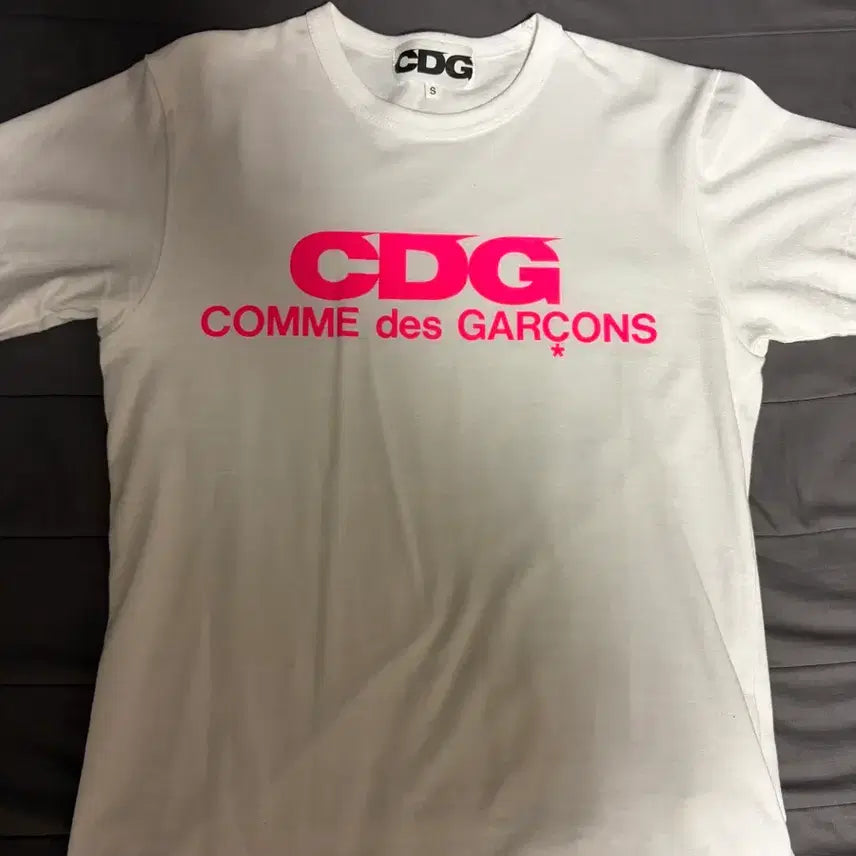 [BUNJANG] Comme des Garçons CDG Pink T-Shirt / 꼼데가르송 CDG 핑크 반팔