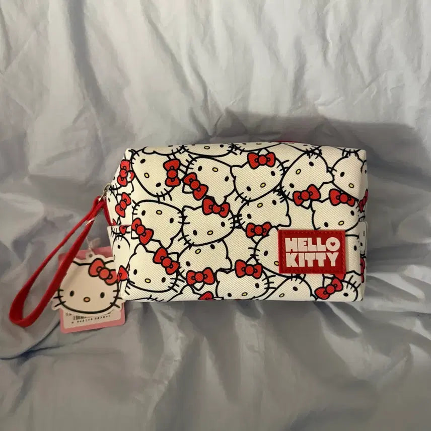 [BUNJANG] Hello Kitty Strap Cosmetic Pouch / (새상품) 헬로키티 스트랩 화장품파우치 수납파우치 다용도파우치