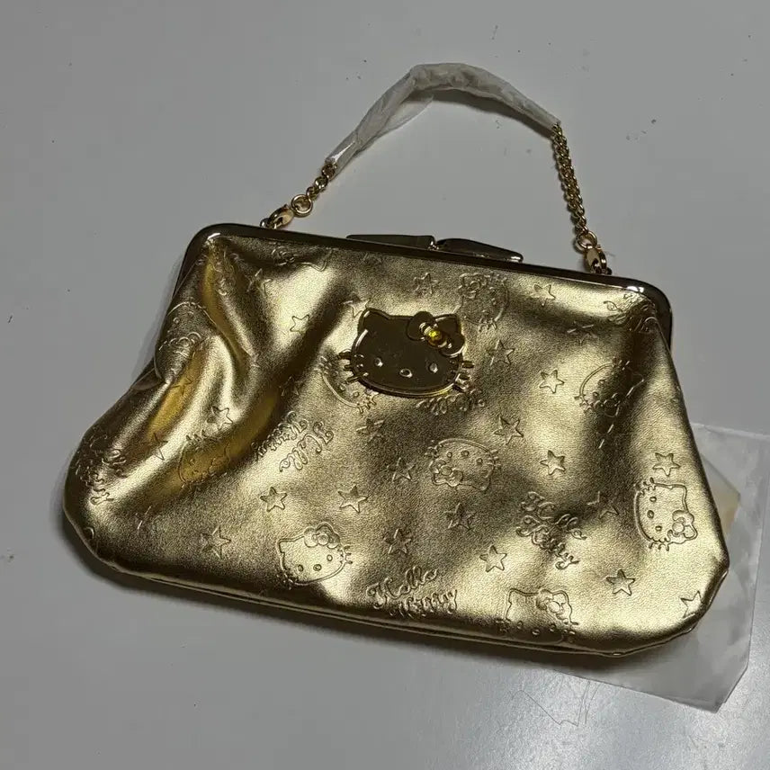 [BUNJANG] Hello Kitty Handle Vintage Pouch Gold / 헬로키티 손잡이 고전 파우치 금색