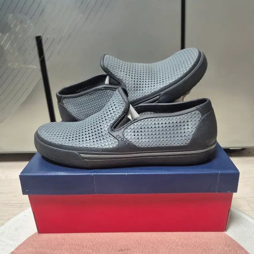 [BUNJANG] Crocs Grey Slip-On Shoes 290mm / 크록스 그레이 슬립온 290mm
