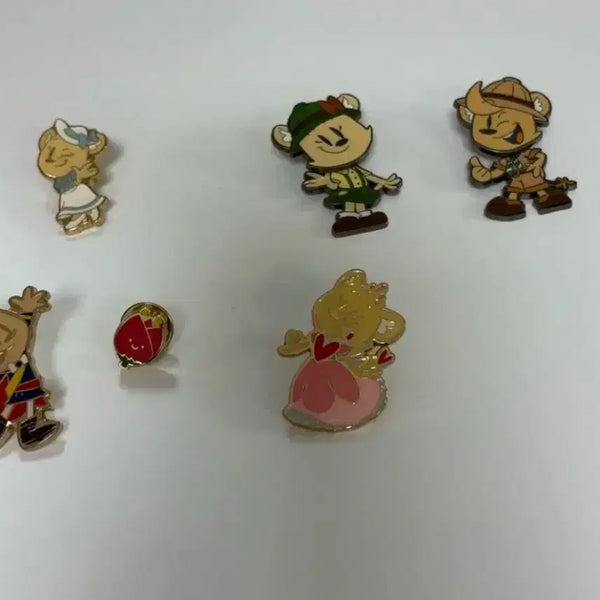 [BUNJANG] Everland Discontinued Badge Bundle Set / 에버랜드 단종 뱃지 배지 일괄판매