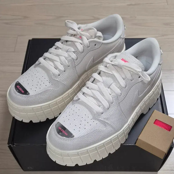 [BUNJANG] Nike Air Jordan 1 Low Platform White (255mm) / [새제품] 나이키 에어 조던 1 로우 플랫폼 화이트 (255)