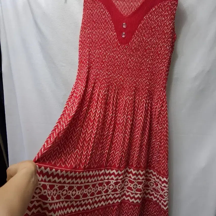 [BUNJANG] Red Pattern Sleeveless Midi Dress / 빨간색 패턴 민소매 원피스