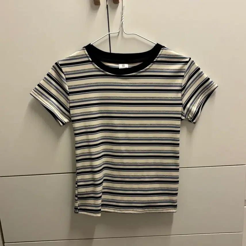 [BUNJANG] Stripe Crop Short-Sleeve T-Shirt / 스트라이프 크롭 반팔 티셔츠