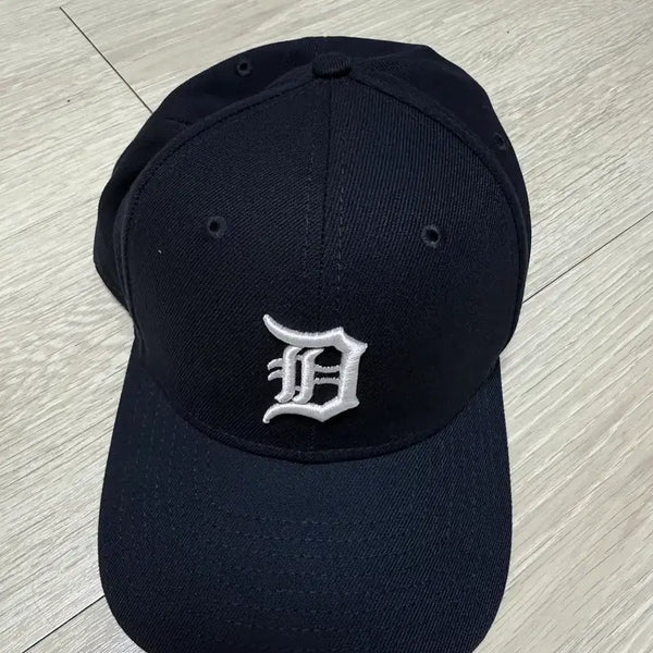 [BUNJANG] New Era MLB Detroit Tigers Stretch Snapback Navy / 뉴에라 MLB 디트로이트 타이거스 스트레치 스냅백 네이비 거의 새상품