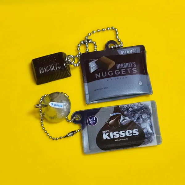 [BUNJANG] Hershey's Nuggets Kisses Chocolate Gachapon Keychain Bundle Set / 허쉬 너겟 초콜렛 가챠   키세스 초콜릿 가챠 키링 일괄