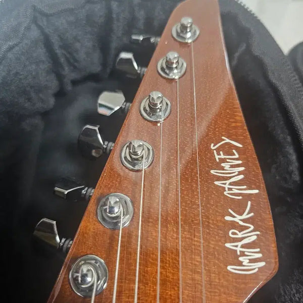 [BUNJANG] Mark James DK520 Guitar Bundle with Accessories / 마크제임스 dk520 그외 관련 물품까지