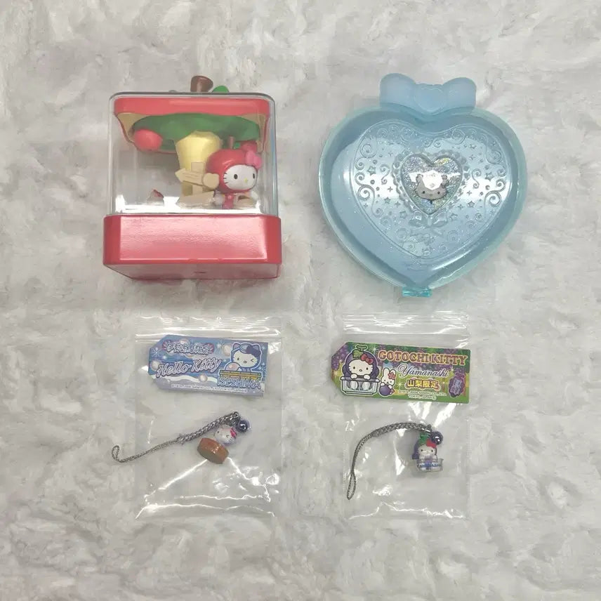 [BUNJANG] Sanrio Hello Kitty Balletcore Apple Village Figure Kitty Strap Jewelry Box Charmmy Kitty / 산리오 헬로키티 발레코어 사과마을 피규어 키티스트랩 보석함 챠미키티