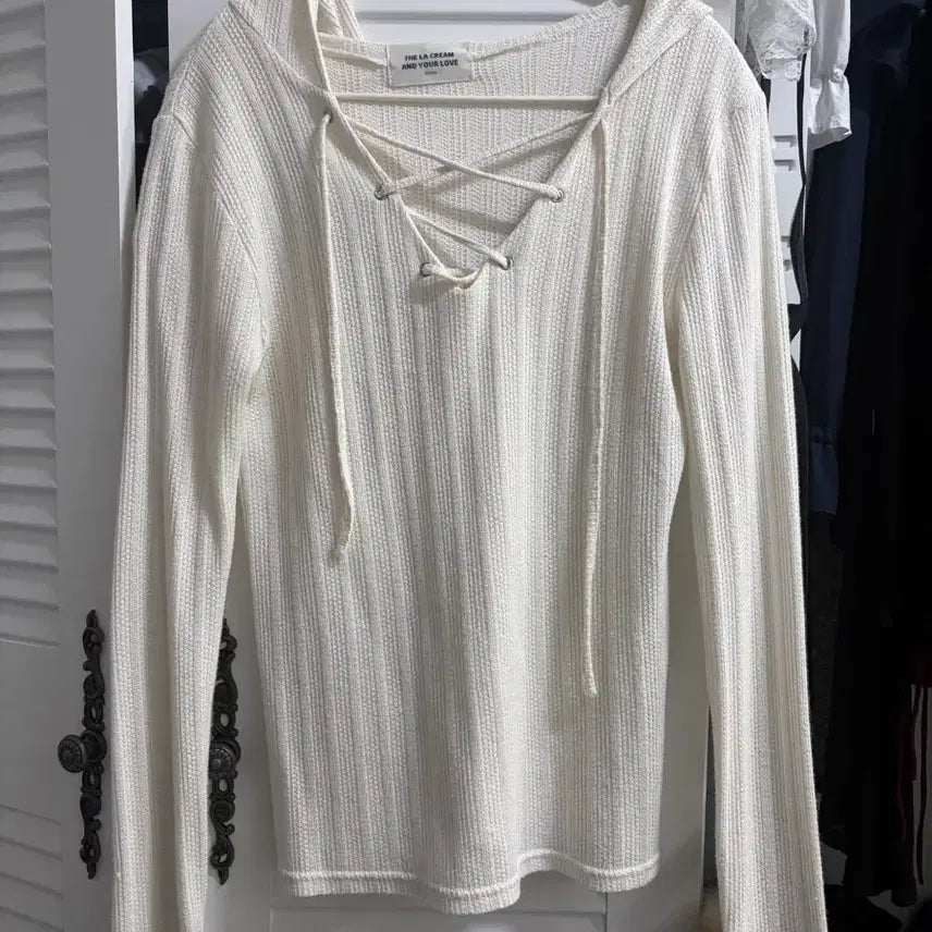 [BUNJANG] Vintage Ivory Mesh Knit Eren T-shirt Attack on Titan / 빈티지 아이보리 그물 니트 에렌 천민티 진격거