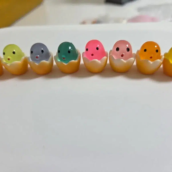 [BUNJANG] Chick Egg Figures Set of 8 / 병아리 알 피규어 8개 세트