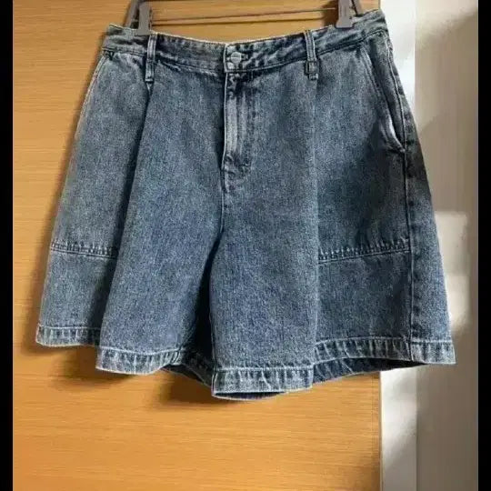 [BUNJANG] WooYoungMi 24SS Denim One-Tuck Shorts Size 52 / 우영미 24ss 데님 원턱쇼츠52사이즈