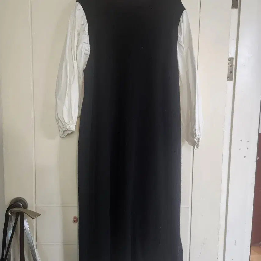 [BUNJANG] Black Long Sleeve Maxi Dress / 블랙 긴팔 원피스
