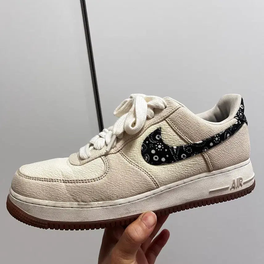 [BUNJANG] Nike Air Force 1 '07 LV8 Paisley Swoosh / 나이키 에어포스 1 '07 LV8 페이즐리 스우시 285사이즈