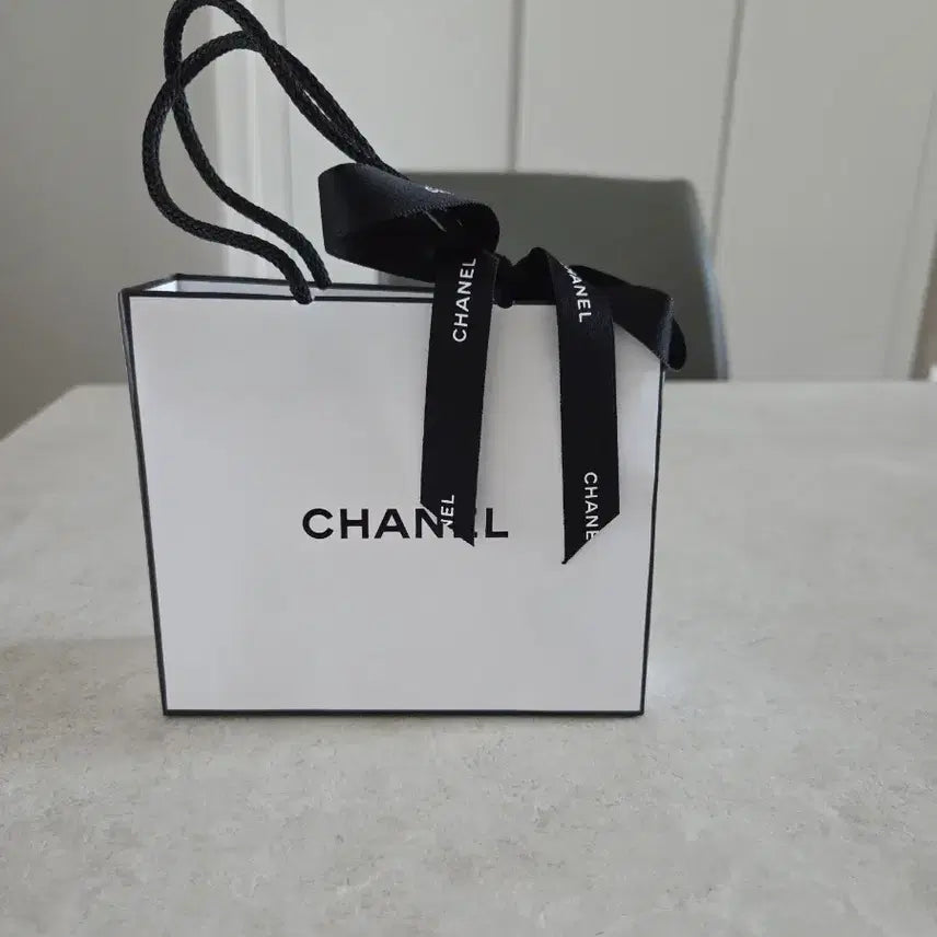 [BUNJANG] Chanel Hydra Beauty Cream New / 샤넬 이드라 뷰티 크림 새제품 (백화점 선물 포장)
