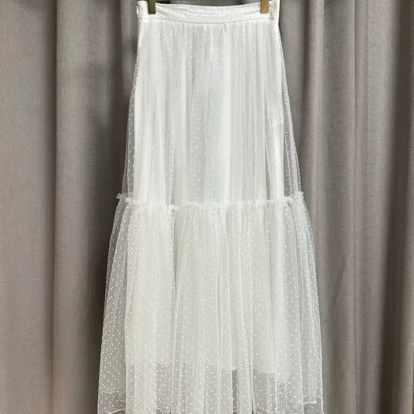 [BUNJANG] CD Dot Tulle Tiered Long Skirt - White (S Size) / (새상품) CD 도트 샤 롱스커트 (S size)