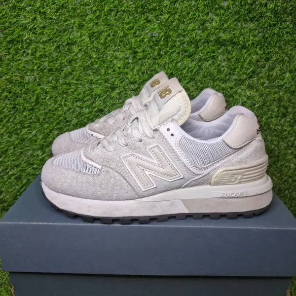 [BUNJANG] New Balance 574 Sneakers Beige / 뉴발란스 574 운동화 (230)