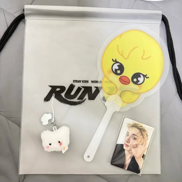 [BUNJANG] Stray Kids 8/2 Run Away Makmak Concert Stay Zone Entrance Gift Bundle Set Photocards / 스키즈 8/2 런잇 막막콘 스테이존 입장기프트 8장 포카 일괄