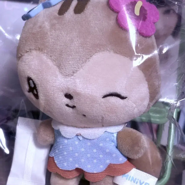[BUNJANG] IVE Dive Into IVE Tanning Dar-i (Gaeul) Unsealed Doll / 아이브<다이브 인 투 미니브>태닝 달이(가을)단순 개봉
