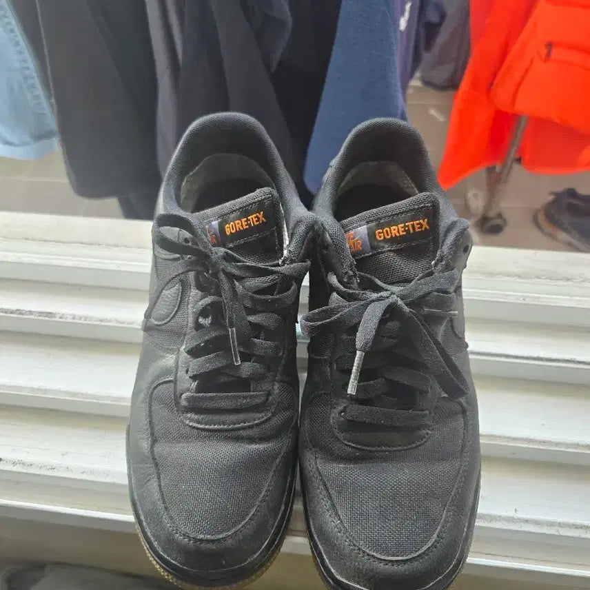 [BUNJANG] Nike Air Force 1 Gore-Tex Black Sneakers / 나이키 에어포스 1 고어텍스 검정