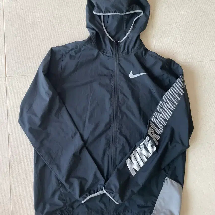 [BUNJANG] Nike Lightweight Running Windbreaker Jacket / 나이키 경량 러닝 바람막이 자켓