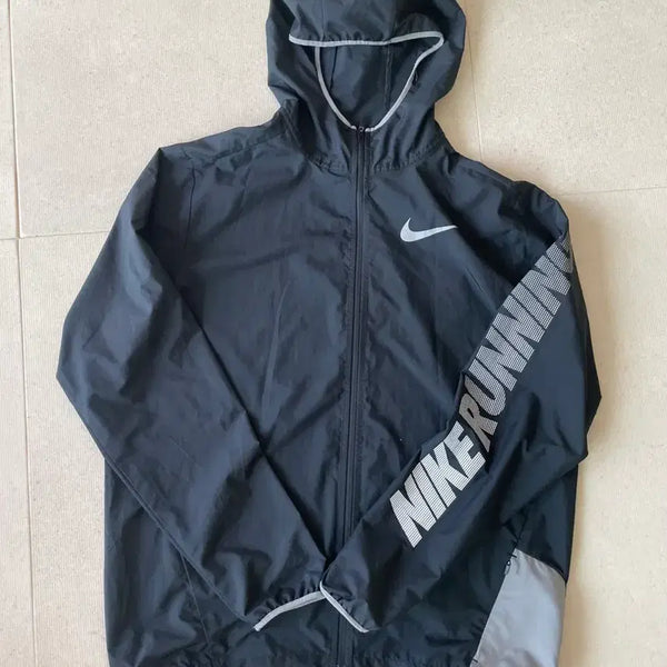 [BUNJANG] Nike Lightweight Running Windbreaker Jacket / 나이키 경량 러닝 바람막이 자켓