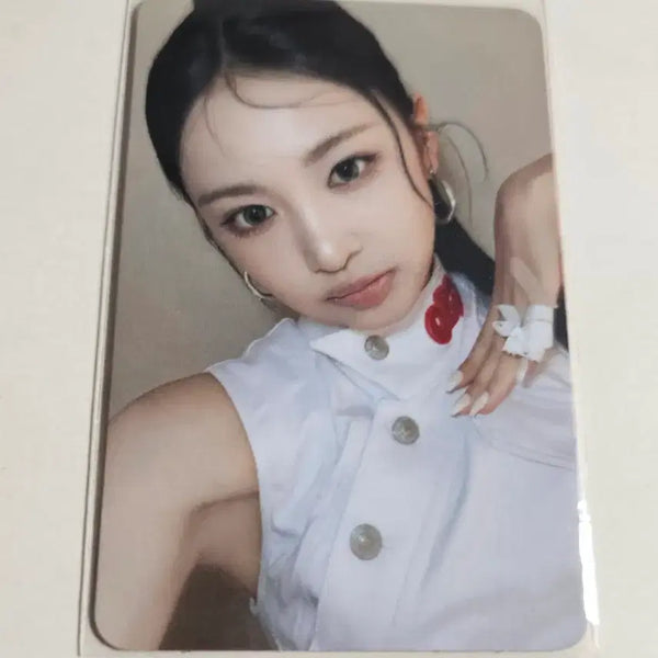[BUNJANG] Ourbirthday Hungry Chorok Official Photocard / 아워벌스데이 국초록 헝그리 공방포카 양도합니다.